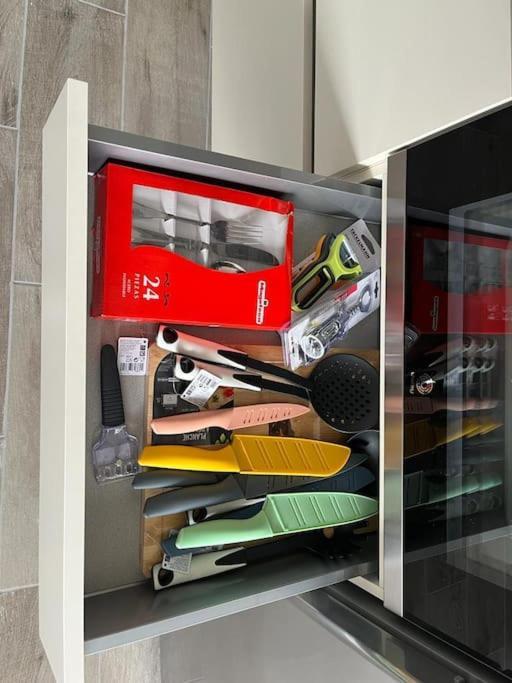 New 2023 Full Equipped Stylish Digi Apartment ลอส เรอาเลคอส ภายนอก รูปภาพ