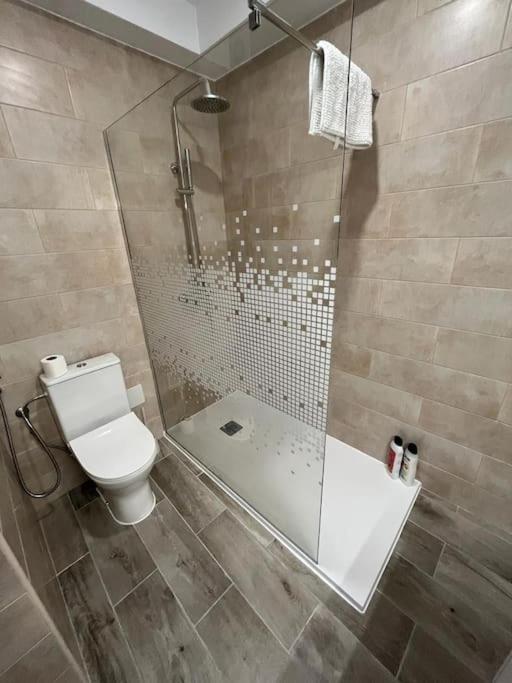 New 2023 Full Equipped Stylish Digi Apartment ลอส เรอาเลคอส ภายนอก รูปภาพ